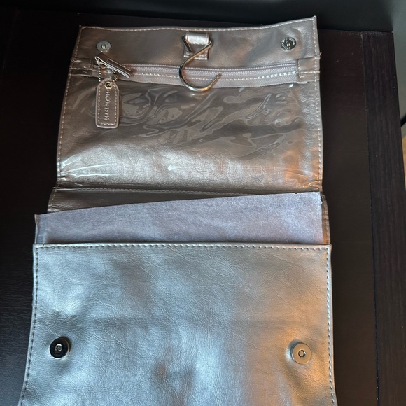 Silver Travel case - Picture 3 of 4